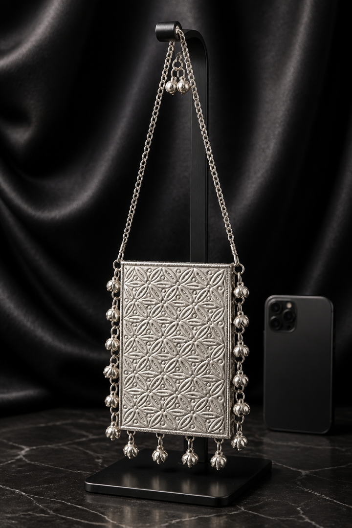 Kundan mobile batua- silver