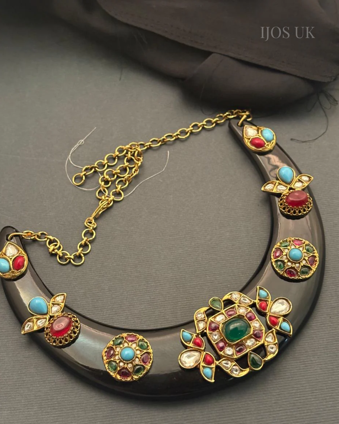 Acrylic Necklace with Jadau Pieces