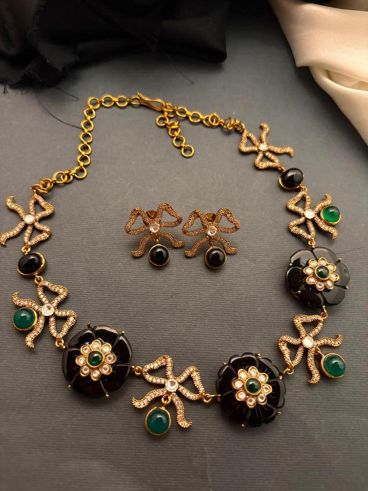 Black Onyx Flower Motif Necklace Set