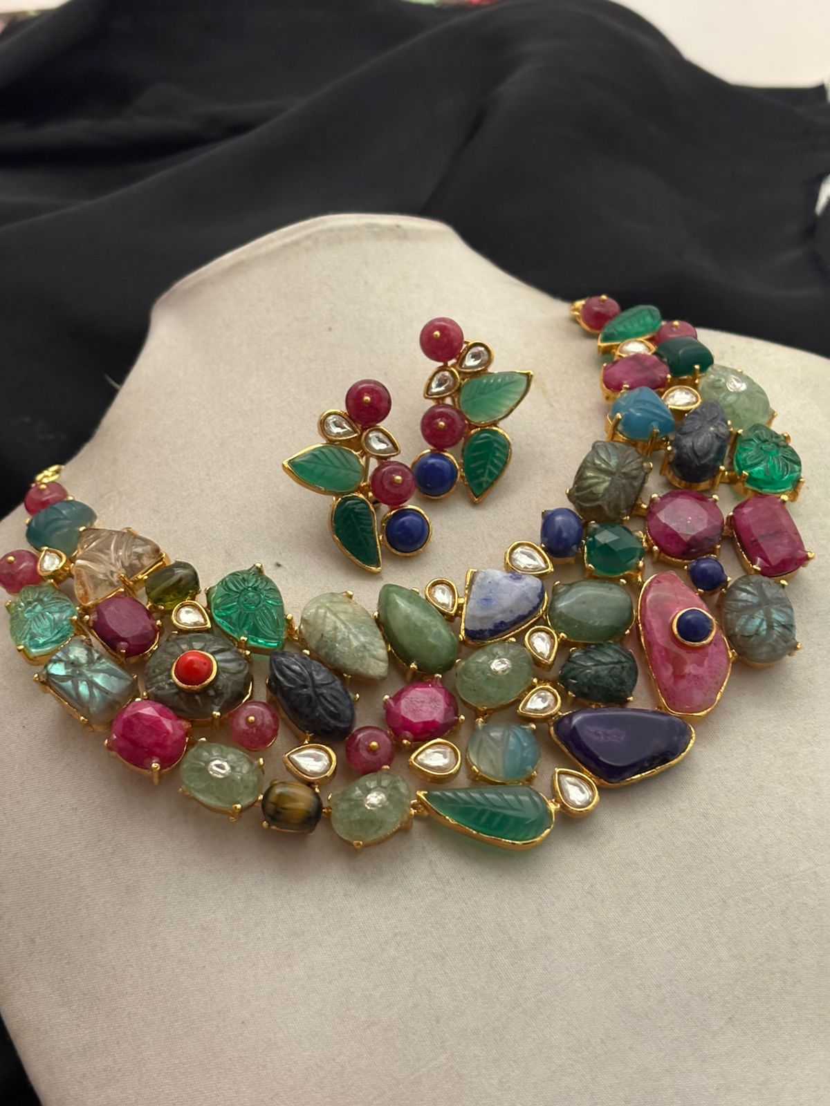 Carved Semi-Precious Stone Necklace Set