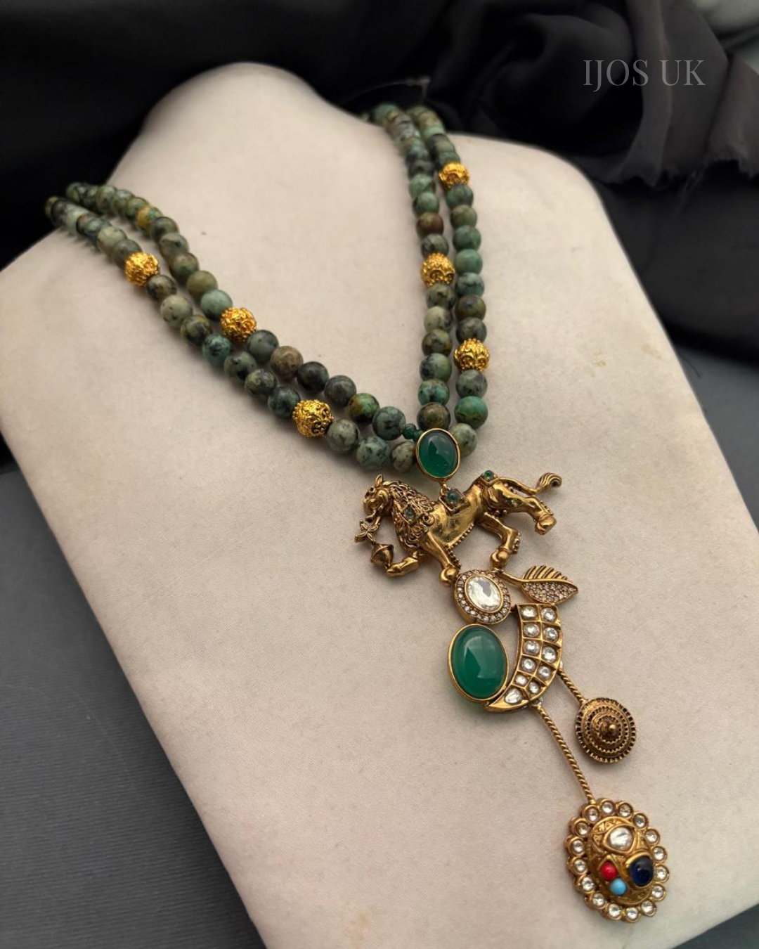 Lion Motif Unique Necklace