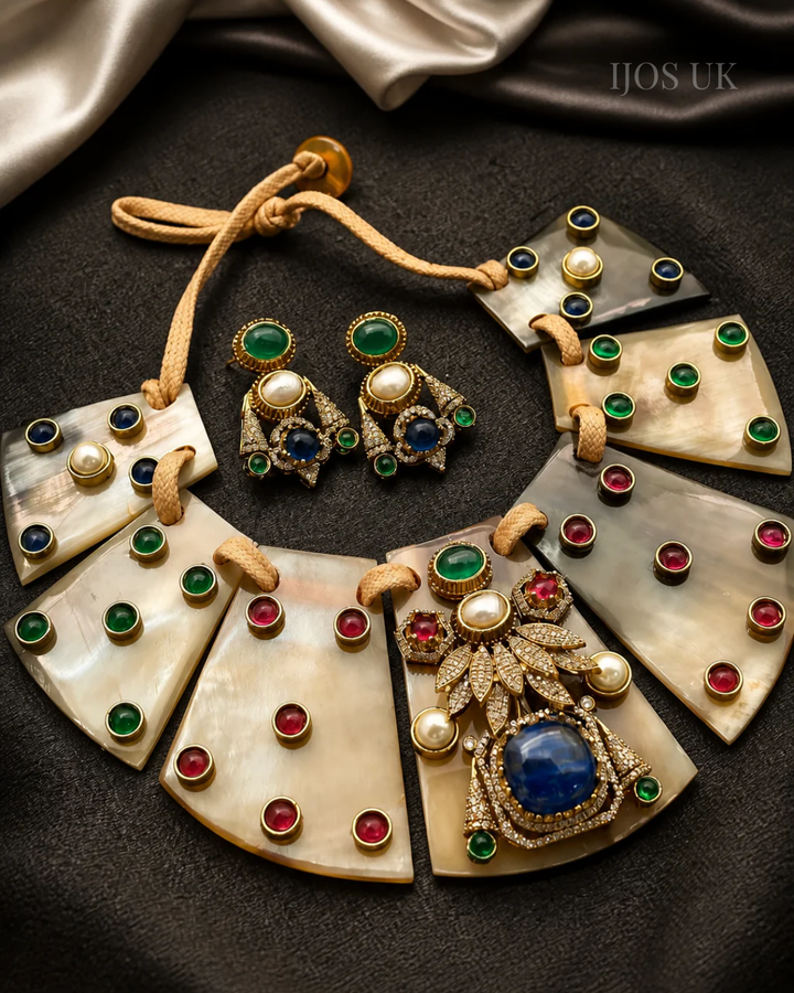 Resin Fusion Necklace Set