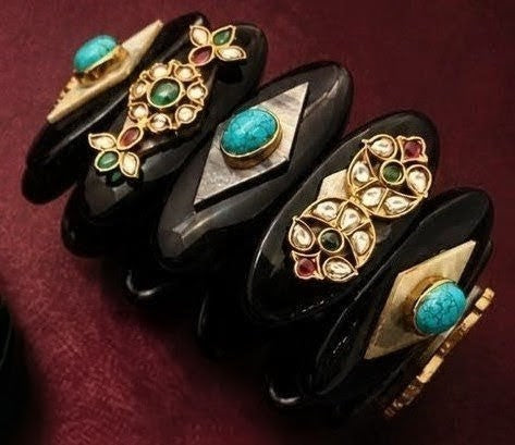 Acrylic Handcuff with Coloured Stone & Jadau Tikda