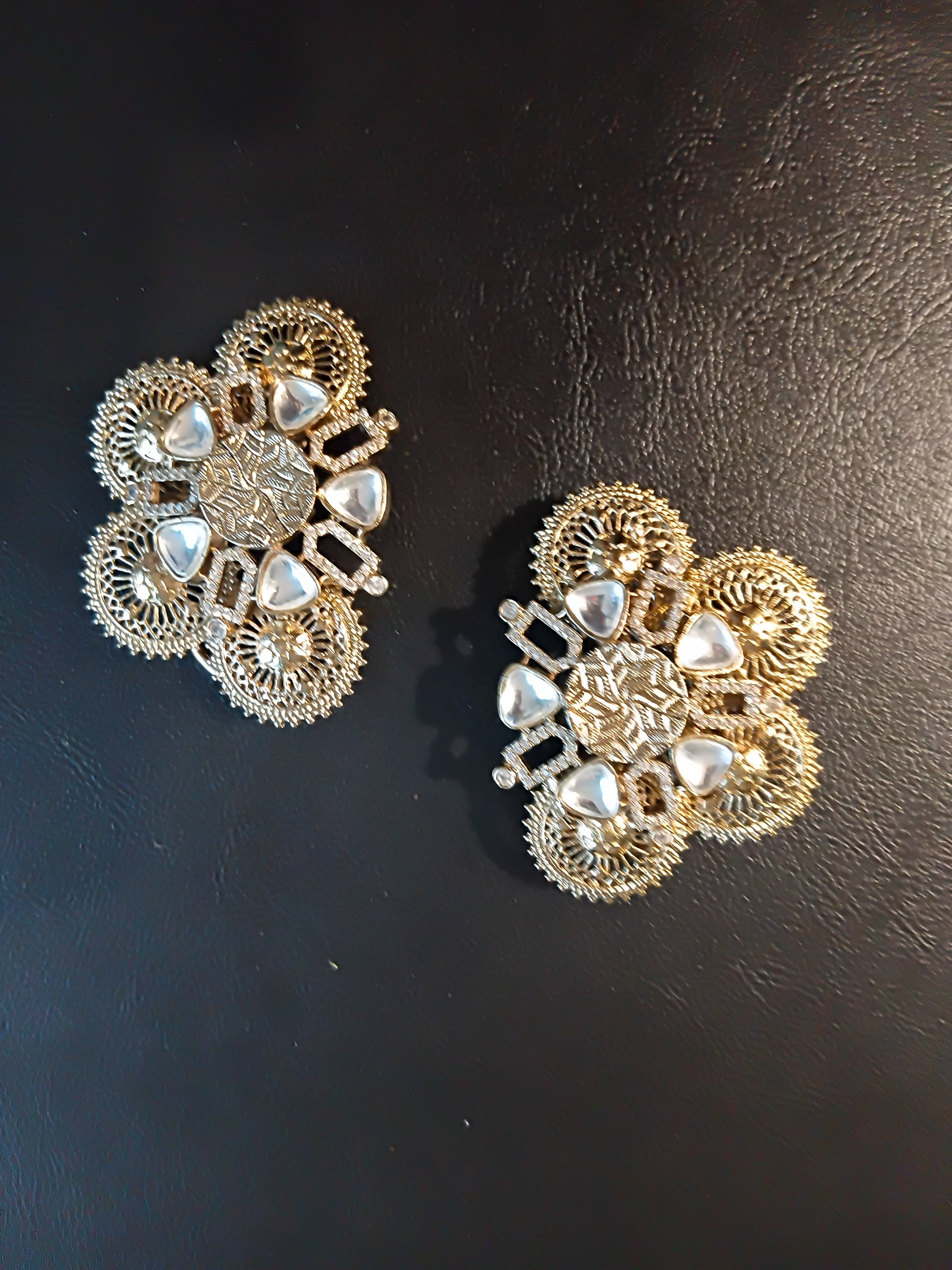 Floral Kundan Cuff Earring
